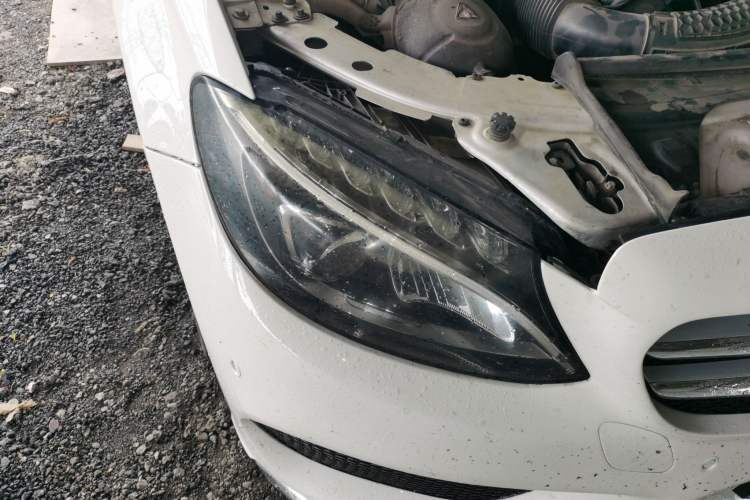 Used Mercedes-Benz C-Class 2015 Revised C 200 L Sport Edition Right Front Headlight