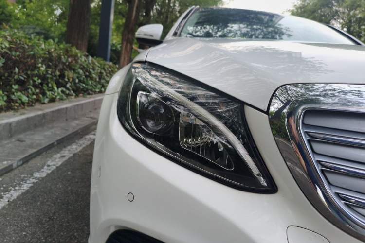 Used Mercedes-Benz C-Class 2015 C 200 L Right Front Headlight