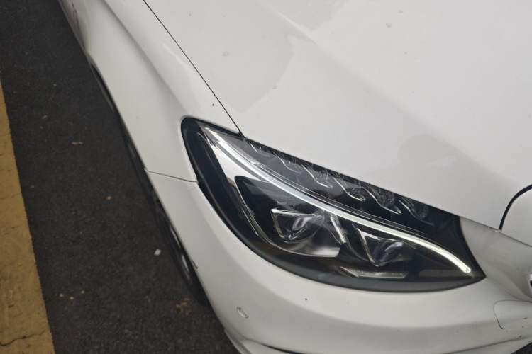 Used Mercedes-Benz C-Class 2015 C 200 L 4MATIC Sport Edition Right Front Headlight