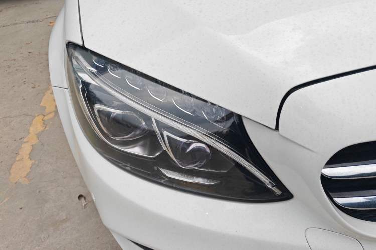 Used Mercedes-Benz C-Class 2015 C 200 Sport Edition 4MATIC Right Front Headlight