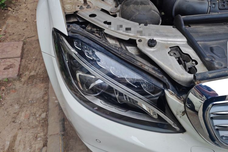 Used Mercedes-Benz C-Class 2015 Facelift C 200 L Right Front Headlight
