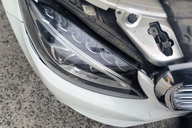 Used Mercedes-Benz C-Class 2015 C 200 L Right Front Headlight