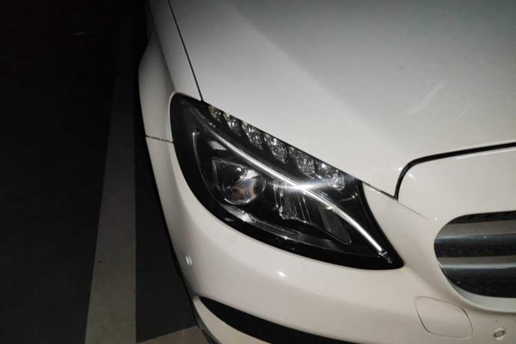 Used Mercedes-Benz C-Class 2015 C 200 L Sport Edition Right Front Headlight