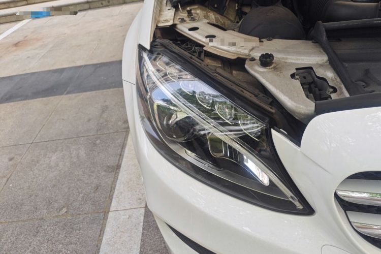 Used Mercedes-Benz C-Class 2015 Revised C 200 L Sport Edition Right Front Headlight