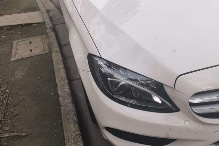 Used Mercedes-Benz C-Class 2015 C 200 L Sport Edition Right Front Headlight