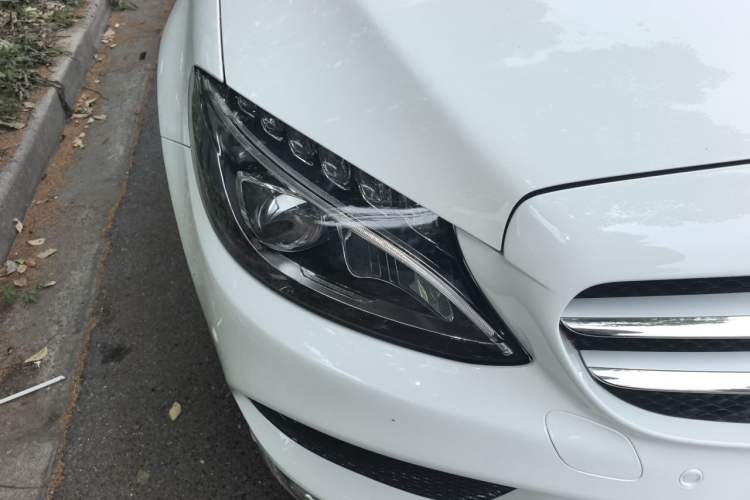 Used Mercedes-Benz C-Class 2015 Revised C 200 L Sport Edition Right Front Headlight