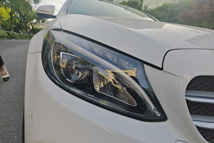 Used Mercedes-Benz C-Class 2015 Revised C 200 L Sport Edition Right Front Headlight