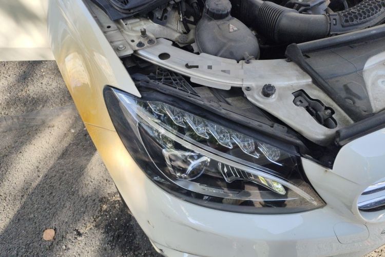 Used Mercedes-Benz C-Class 2015 Revised C 200 L Sport Edition Right Front Headlight
