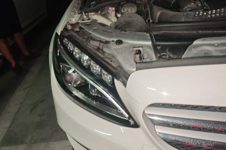Used Mercedes-Benz C-Class 2015 C 200 Sport Edition Right Front Headlight