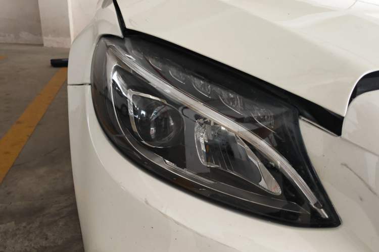 Used Mercedes-Benz C-Class 2015 C 200 Sport Edition Right Front Headlight