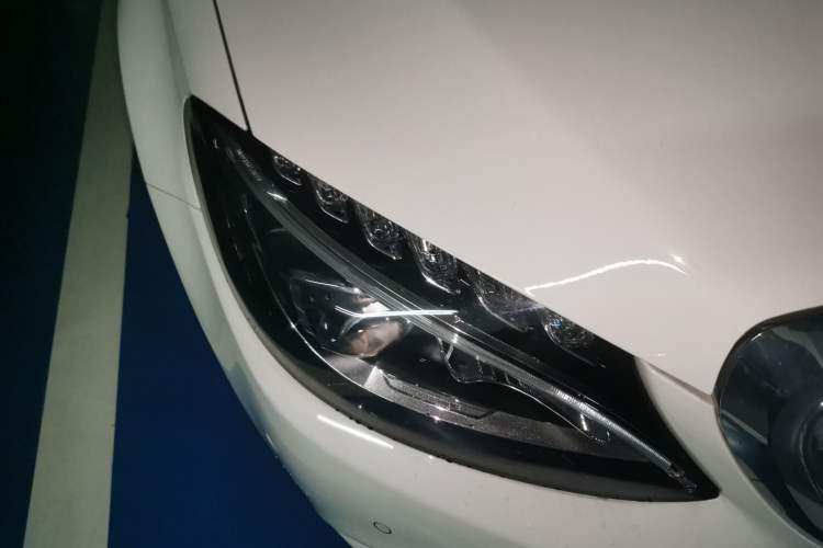 Used Mercedes-Benz C-Class 2015 C 180 L Right Front Headlight