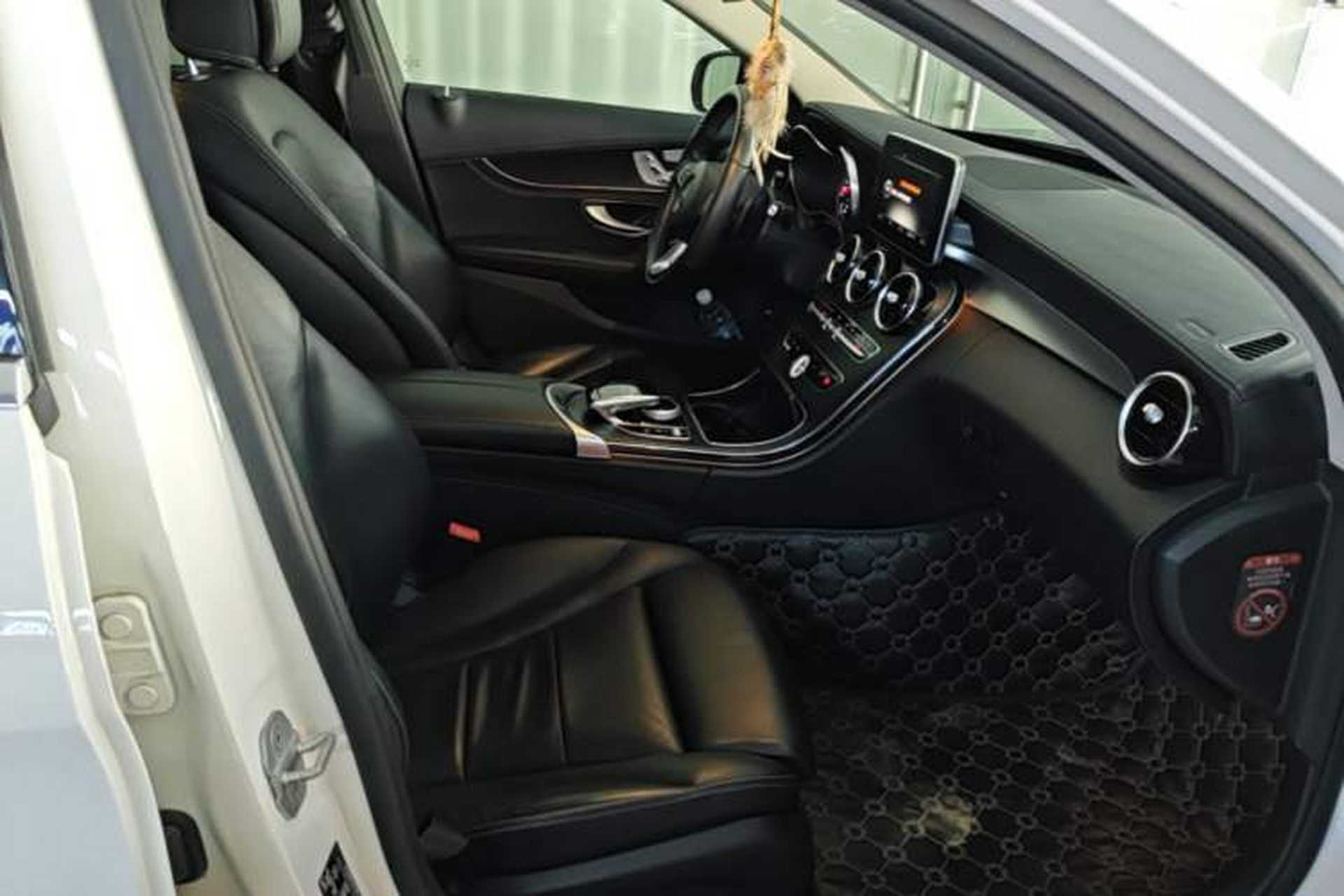 Used Mercedes-Benz C-Class 2015 C 260 L Sport Edition Right Front Seat
