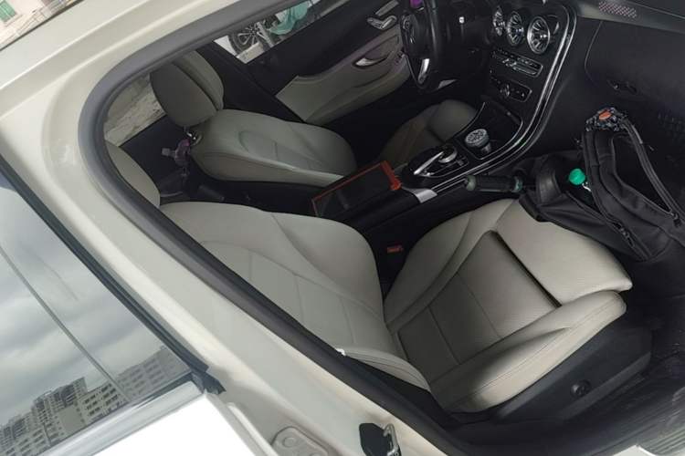 Used Mercedes-Benz C-Class 2015 Revised C 200 L Sport Edition Right Front Seat