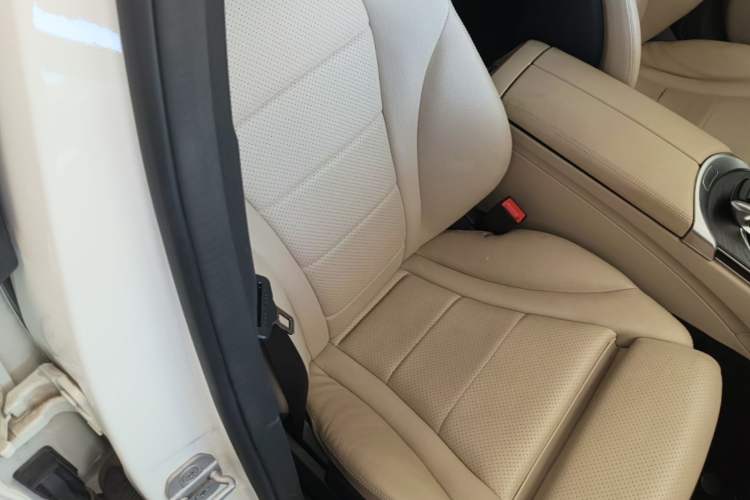 Used Mercedes-Benz C-Class 2015 C 200 L Sport Edition Right Front Seat