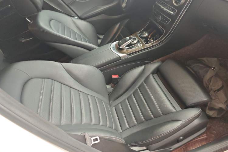 Used Mercedes-Benz C-Class 2015 Facelift C 200 L Right Front Seat
