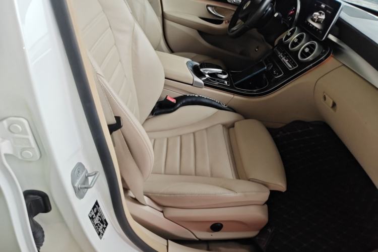 Used Mercedes-Benz C-Class 2015 C 300 L Right Front Seat
