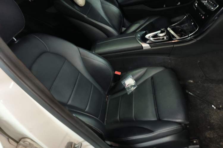 Used Mercedes-Benz C-Class 2015 C 200 Sport Edition Right Front Seat