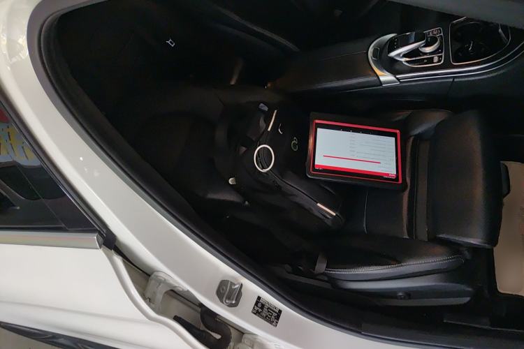 Used Mercedes-Benz C-Class 2015 C 200 station wagon Right Front Seat