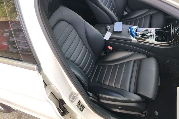 Used Mercedes-Benz C-Class 2015 Facelift C 200 L Right Front Seat
