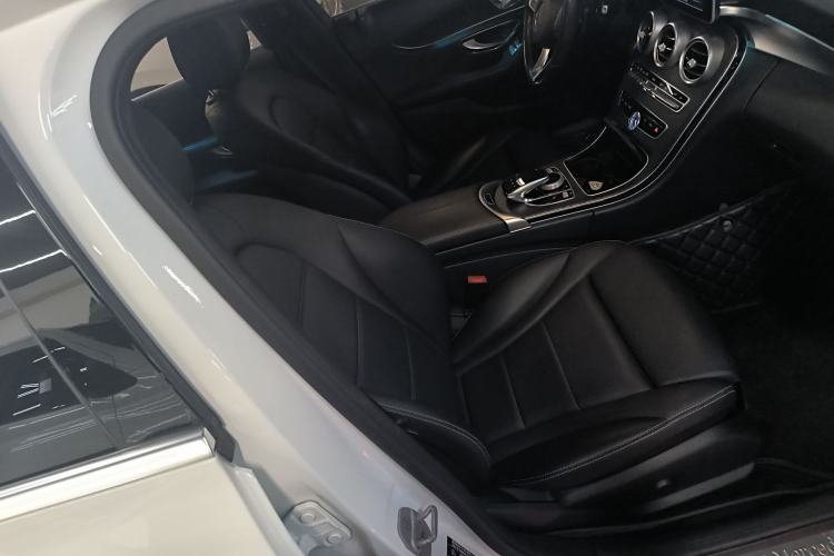 Used Mercedes-Benz C-Class 2015 C 200 station wagon Right Front Seat