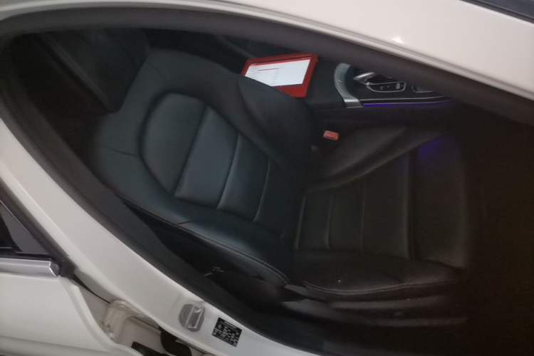 Used Mercedes-Benz C-Class 2015 C 200 L Sport Edition Right Front Seat
