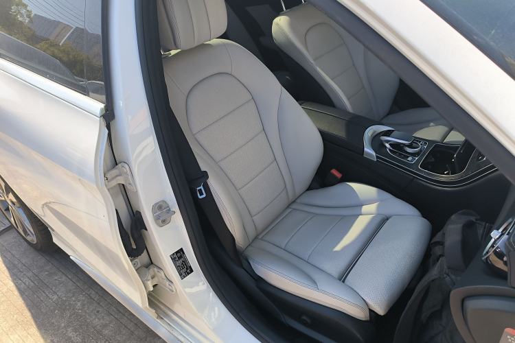 Used Mercedes-Benz C-Class 2015 C 200 L 4MATIC Sport Edition Right Front Seat