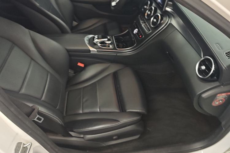 Used Mercedes-Benz C-Class 2015 Restyled C 180 L Sport Edition Right Front Seat