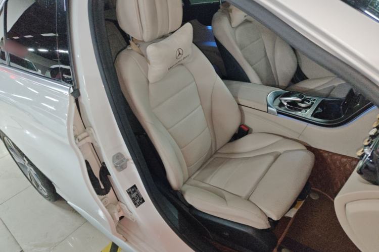 Used Mercedes-Benz C-Class 2015 C 200 L 4MATIC Sport Edition Right Front Seat