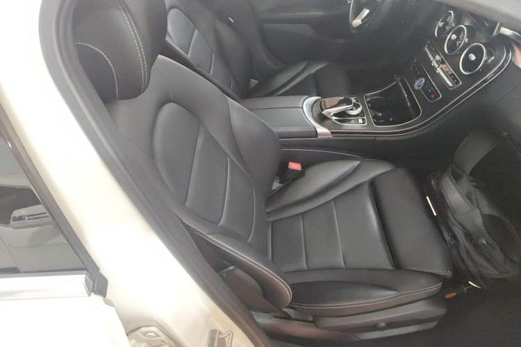 Used Mercedes-Benz C-Class 2015 Restyled C 180 L Sport Edition Right Front Seat