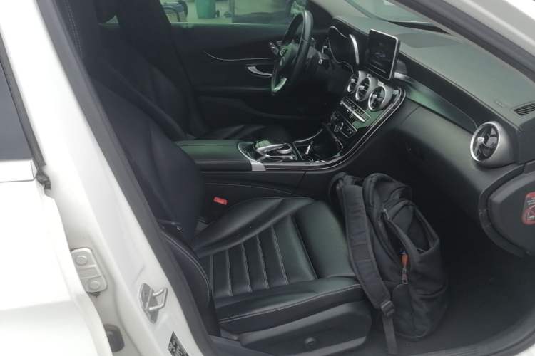 Used Mercedes-Benz C-Class 2015 Facelift C 200 L Right Front Seat