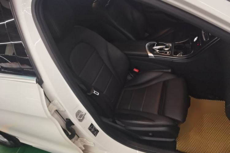 Used Mercedes-Benz C-Class 2015 C 180 L Sport Edition Right Front Seat