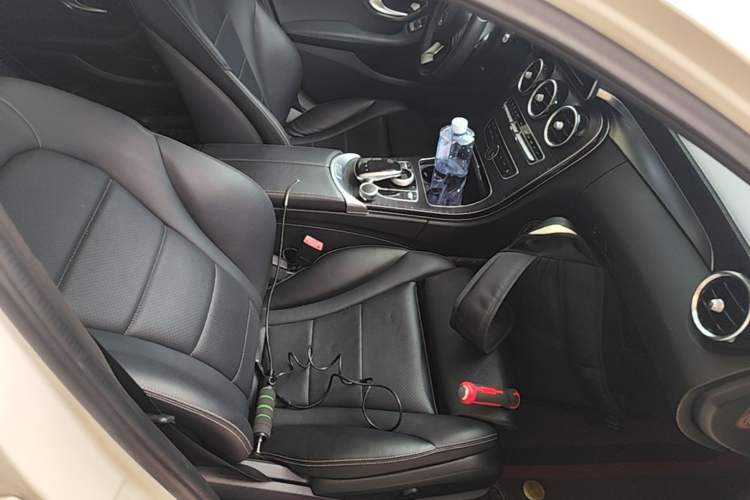 Used Mercedes-Benz C-Class 2015 Revised C 200 L Sport Edition Right Front Seat