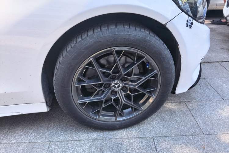 Used Mercedes-Benz C-Class 2015 C 200 Sport Edition Right Front Wheel Hub