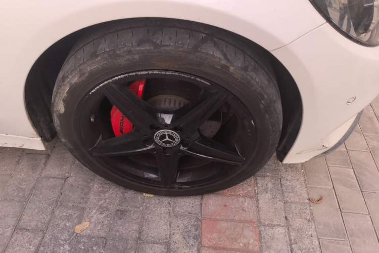 Used Mercedes-Benz C-Class 2015 C 200 station wagon Right Front Wheel Hub