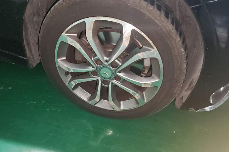Used Mercedes-Benz C-Class 2015 C 180 L Sport Edition Right Front Wheel Hub