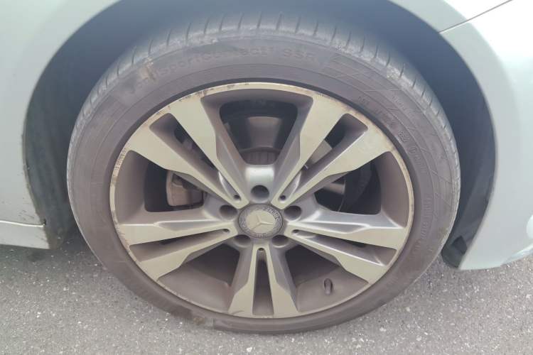 Used Mercedes-Benz C-Class 2015 C 200 L 4MATIC Sport Edition Right Front Wheel Hub
