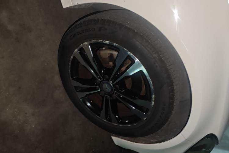 Used Mercedes-Benz C-Class 2015 C 200 Sport Edition Right Front Wheel Hub