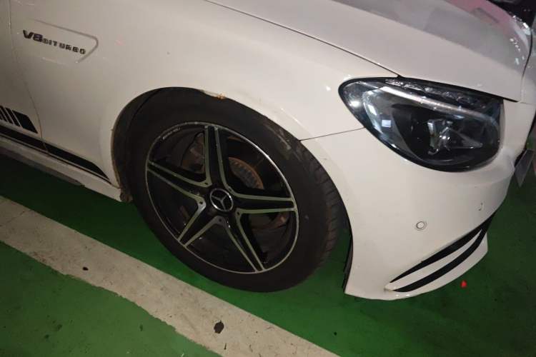 Used Mercedes-Benz C-Class 2015 Revised C 200 L Sport Edition Right Front Wheel Hub
