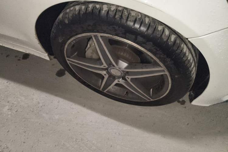 Used Mercedes-Benz C-Class 2015 C 200 station wagon Right Front Wheel Hub