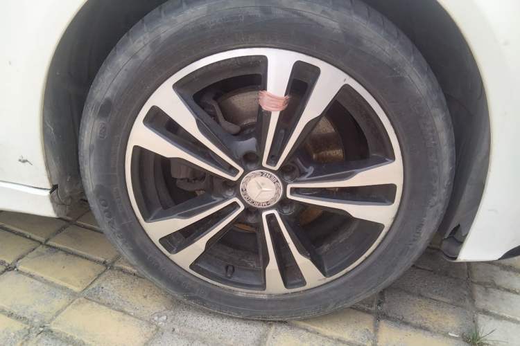 Used Mercedes-Benz C-Class 2015 C 200 Sport Edition Right Front Wheel Hub