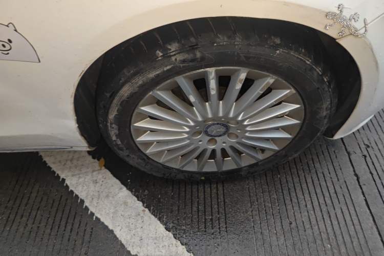Used Mercedes-Benz C-Class 2015 C 200 L Right Front Wheel Hub