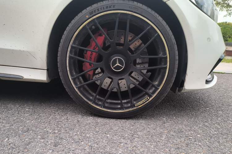 Used Mercedes-Benz C-Class 2015 C 200 Sport Edition Right Front Wheel Hub