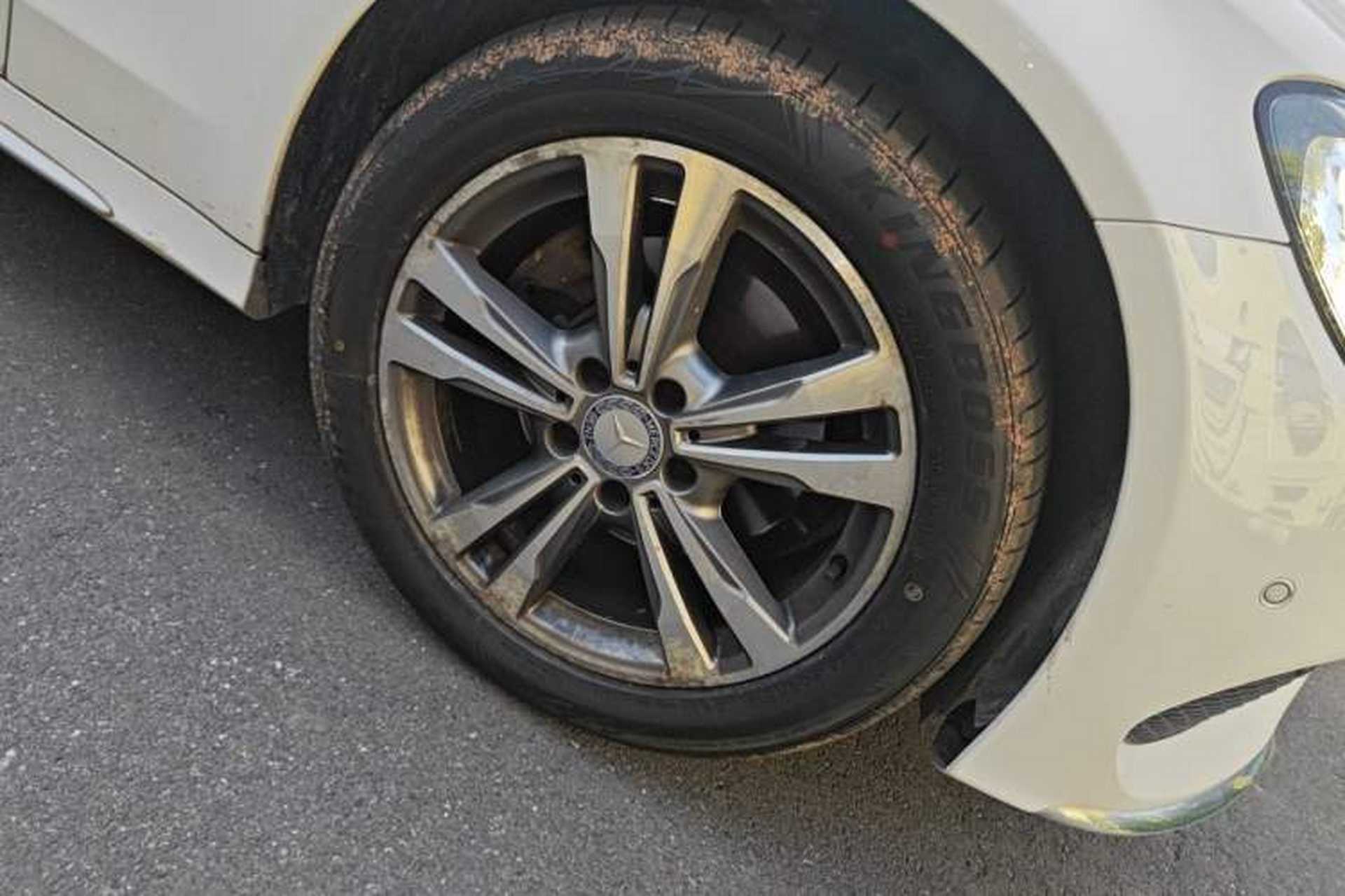 Used Mercedes-Benz C-Class 2015 Revised C 200 L Sport Edition Right Front Wheel Hub