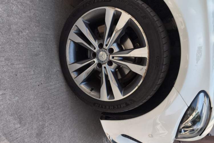 Used Mercedes-Benz C-Class 2015 C 200 L 4MATIC Sport Edition Right Front Wheel Hub