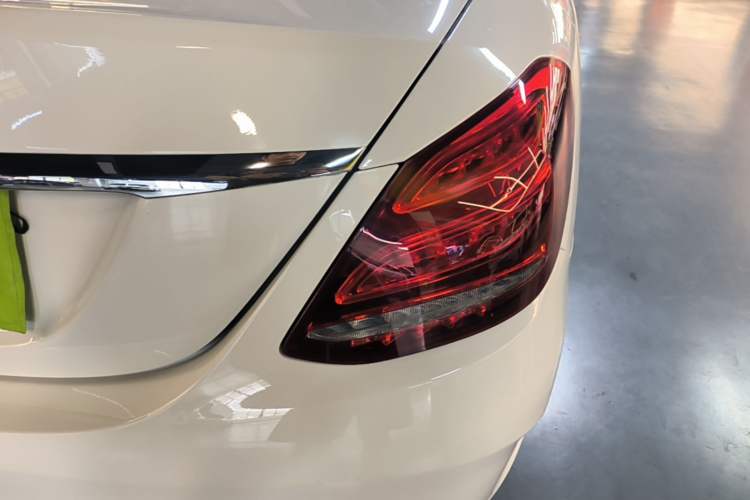 Used Mercedes-Benz C-Class 2015 Revised C 200 L Sport Edition Right Rear Taillight