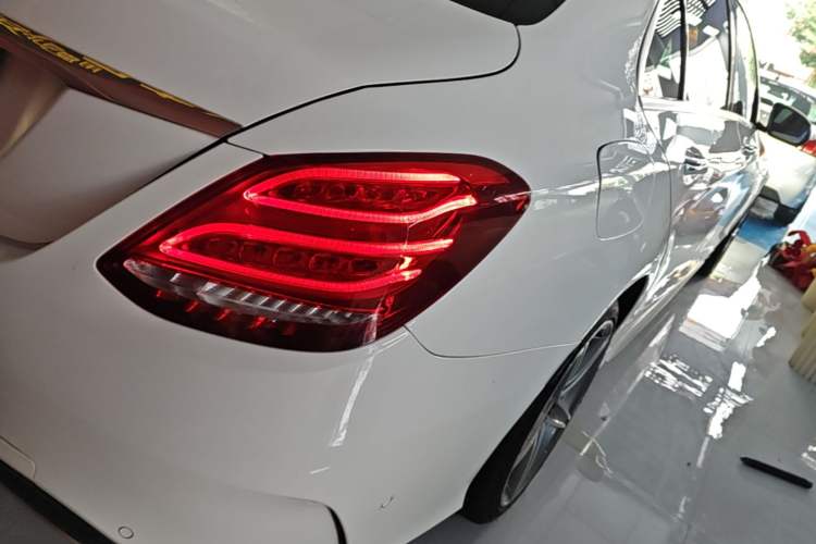 Used Mercedes-Benz C-Class 2015 C 260 L Sport Edition Right Rear Taillight
