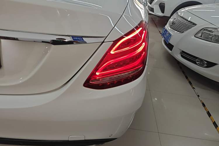 Used Mercedes-Benz C-Class 2015 C 200 L 4MATIC Sport Edition Right Rear Taillight