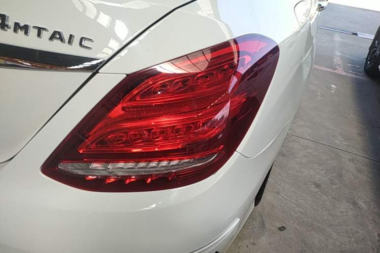 Used Mercedes-Benz C-Class 2015 C 200 L 4MATIC Sport Edition Right Rear Taillight