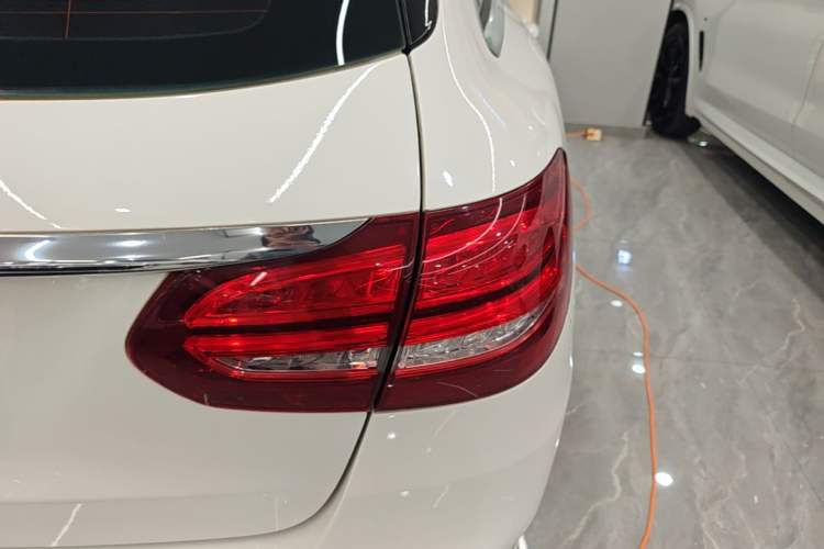 Used Mercedes-Benz C-Class 2015 C 200 station wagon Right Rear Taillight