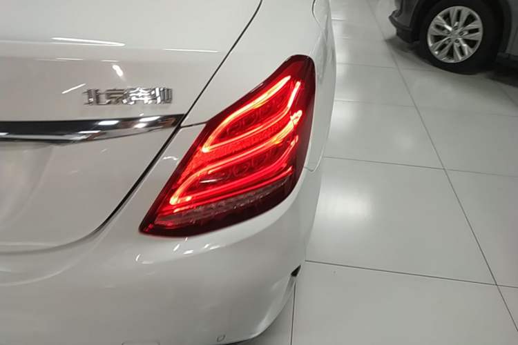 Used Mercedes-Benz C-Class 2015 C 200 L Sport Edition Right Rear Taillight